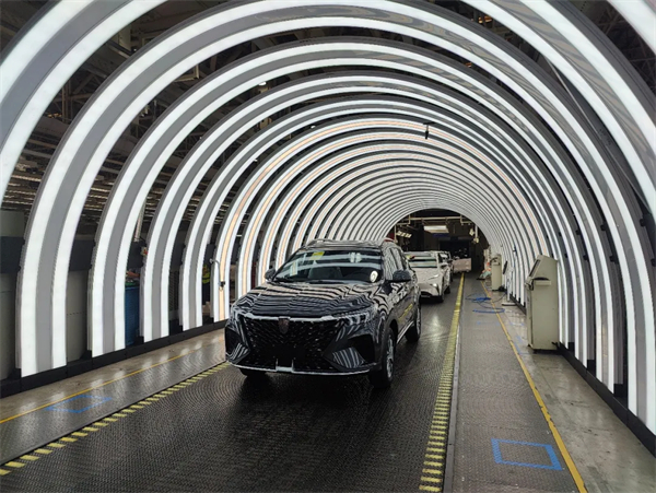 上汽打響三大戰役 改革驅動龍頭反彈