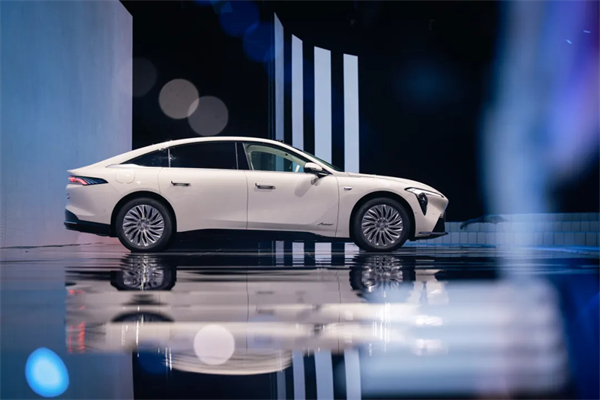 16.99萬(wàn)起的別克至境L7,B級(jí)車的局,還得別克來(lái)破!