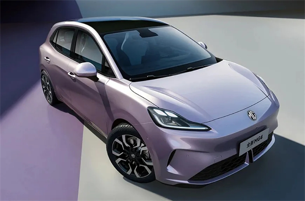 剛過去的一個月 上汽啟幕了一場聲勢浩大的產品和技術的密集發布