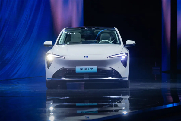 16.99萬(wàn)起的別克至境L7,B級(jí)車的局,還得別克來(lái)破!