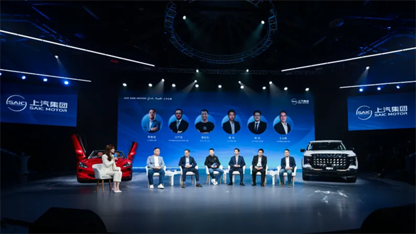 上汽在“頂級朋友圈”深情告白近億用戶:懂車,更懂你!