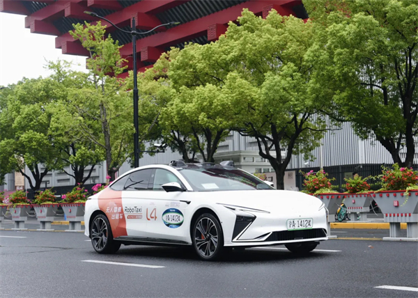 斬獲兩張L4級“滬牌”,上汽為什么成為世界人工智能大會收獲最多的企業?