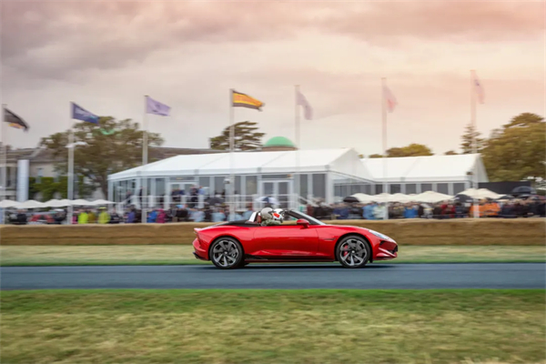 上汽何以成為中國車企出海的“老船長”?