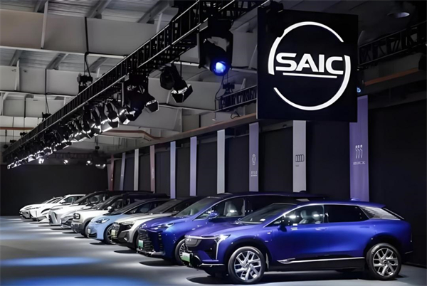 上汽用半年時間,展現出中國汽車“頭雁”的變革偉力