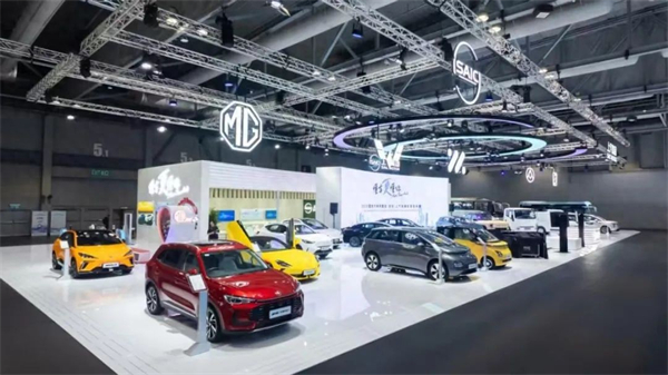 上汽用半年時間,展現出中國汽車“頭雁”的變革偉力