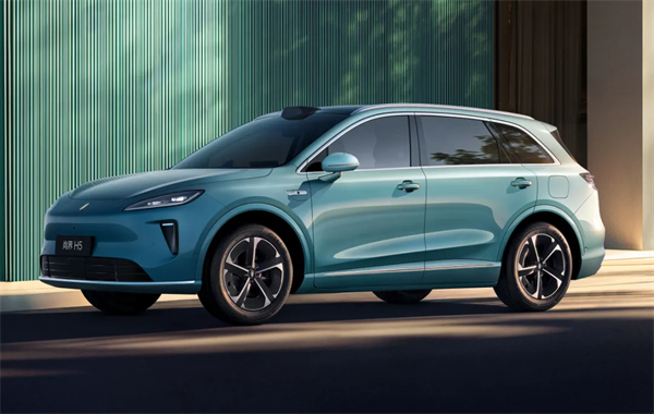 銷量七連漲的背后:體系與戰(zhàn)略重構(gòu),上汽鎖定新一輪“產(chǎn)品爆發(fā)期”