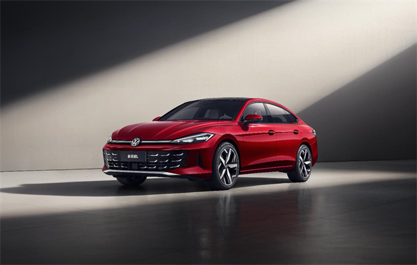 銷量“七連漲”,產品技術密集落地!上汽集團“三箭齊發”