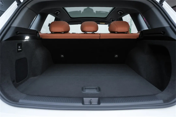 一步到位,16.98萬元起,尚界H5公布預售價,金秋最熱新車來了!