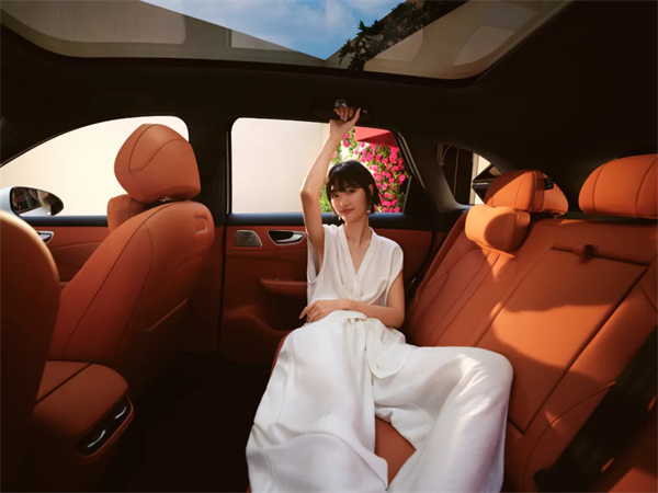 一步到位,16.98萬元起,尚界H5公布預售價,金秋最熱新車來了!