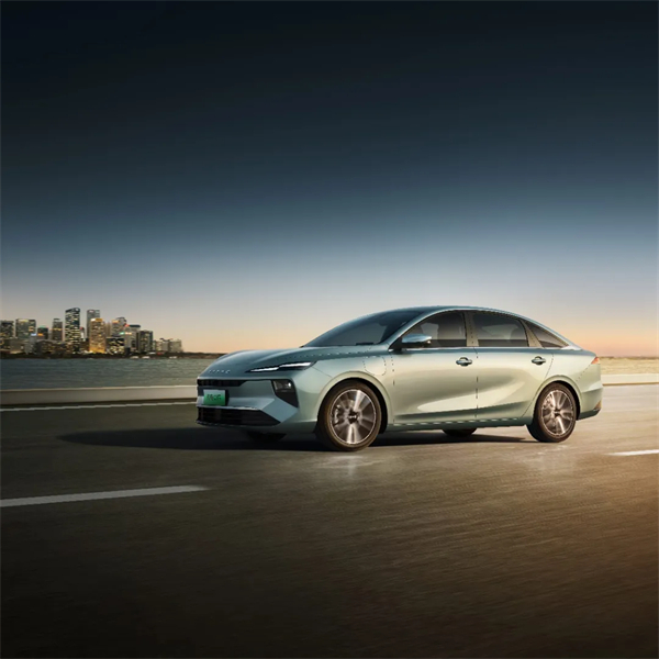 銷量回升、股價沖高、科技突圍：上汽的“教科書式劇本”如何上演？