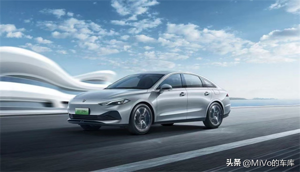 巨象如何華麗轉(zhuǎn)身?且看上汽的轉(zhuǎn)型突圍之道