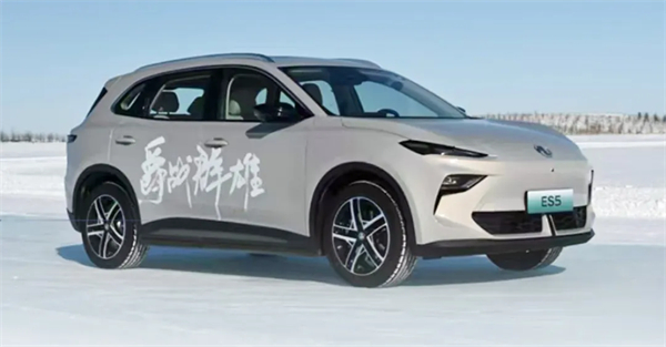 上汽牽手華為,“破局”底氣加倍