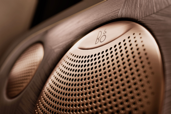 33.69萬元起,上汽旗艦?智己LS9正式開啟預售 以全球巔峰科技,顛覆30萬級大六座SUV格局