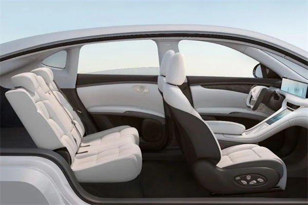 升艙不加價!“滿配SUV”全新智己LS6劇院版上市,權益價21.99萬~28.29萬元