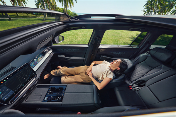 途昂 Pro 一口價(jià)26.99萬(wàn)元起！搭載第五代EA888發(fā)動(dòng)機(jī)，開啟全境旅程