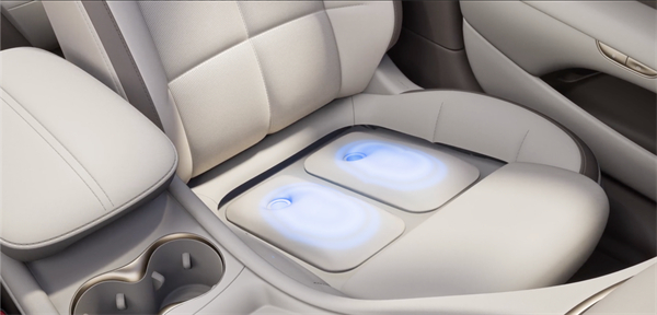 全新智己L6正式發布,預售權益價21.99萬元~28.99萬元 為都市精致出行而生