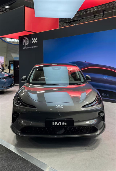 智己汽車正式登陸澳大利亞,雙車閃耀墨爾本車展