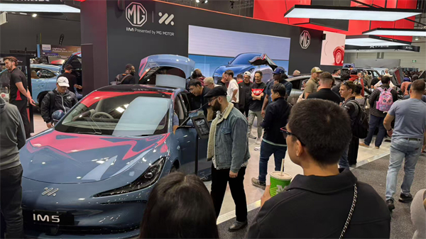 智己汽車正式登陸澳大利亞,雙車閃耀墨爾本車展