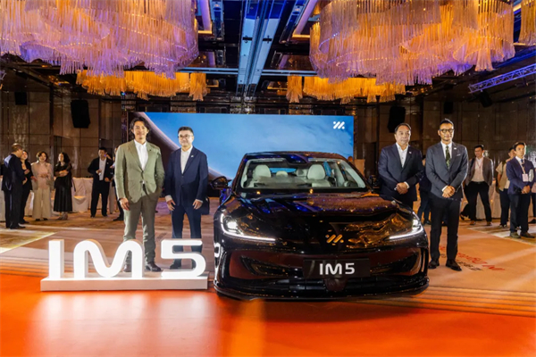 智己汽車重磅登陸香港市場，6系雙車同步上市