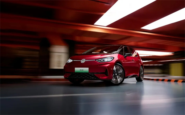 ID.3 GTX套件款重磅上市 上汽大眾2025 ID.Festival與用戶玩在一起