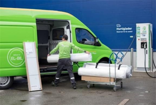 全球物流巨頭綠色首選!上汽大通斬獲DHL歐洲最大單,助推中國新能源技術(shù)出海