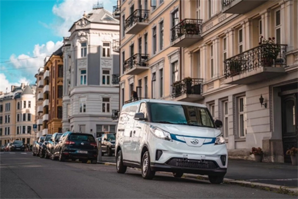 全球物流巨頭綠色首選!上汽大通斬獲DHL歐洲最大單,助推中國新能源技術(shù)出海