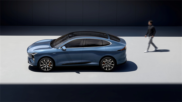 新一代智己LS6預售驚爆價20.99萬起 首搭劃時代“恒星”超級增程,撼動大五座SUV市場格局