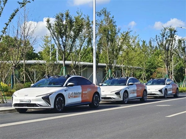 官宣!智己L4級Robotaxi度假區專線今日正式運營,免費體驗!