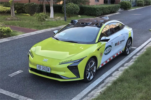 官宣!智己L4級Robotaxi度假區專線今日正式運營,免費體驗!