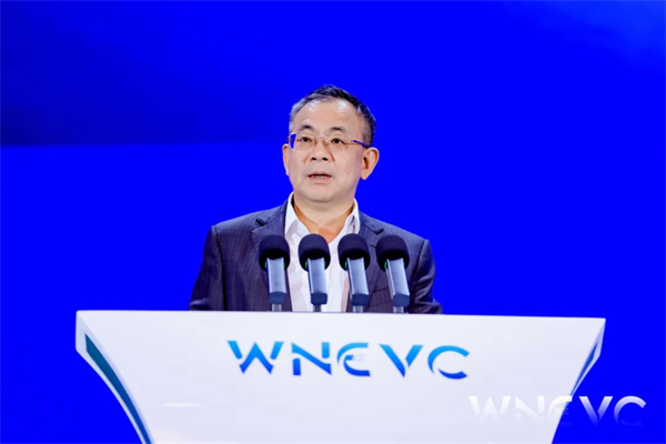 上汽集團(tuán)：多元?jiǎng)?chuàng)新，協(xié)同發(fā)展，共創(chuàng)汽車產(chǎn)業(yè)新未來(lái)