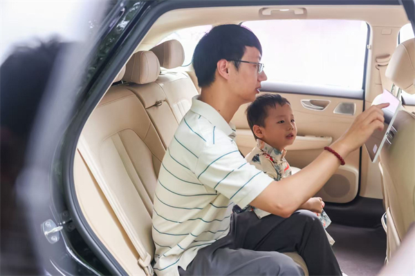 尚等好車 一步到位 尚界H5首批車主交付儀式在滬舉行