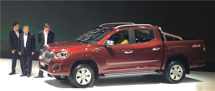 未來已在，上汽集團(tuán)首款皮卡產(chǎn)品T60亮相廣州車展，“國際范兒”引無數(shù)回眸