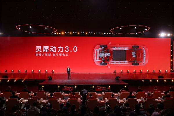 四十載風雨共途 五菱為奮斗者開路