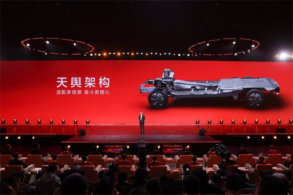 四十載風雨共途 五菱為奮斗者開路