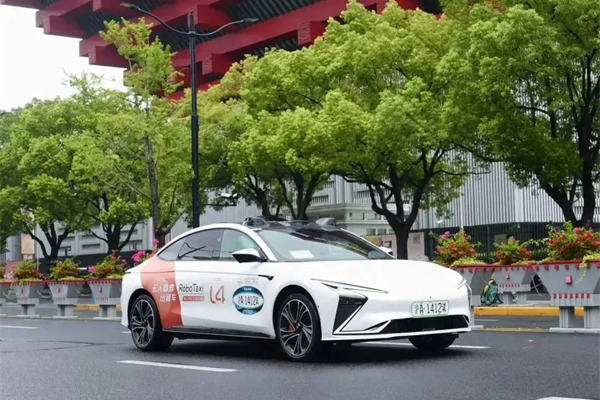 用戶驅(qū)動，技術(shù)領(lǐng)航：上汽集團(tuán)以“雙向奔赴”實現(xiàn)品牌向上新高度