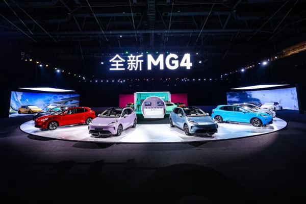 上汽集團的2025:誰家新燕啄春泥