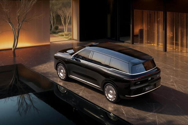 前11個月410.8 萬輛！爆款密集上市驅(qū)動銷量超去年 上汽改革攻堅已見真章